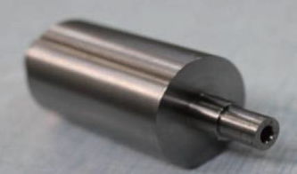 這位師傅用車床加工鈦合金,實現了只有磨床才能達到的精度